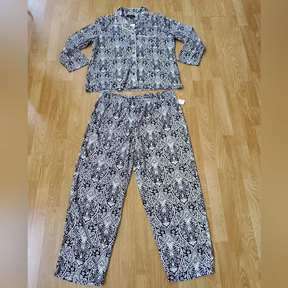 Ellen Tracy Long Sleeve Collared Paisley 2 Piece Pajama Set Sz XL